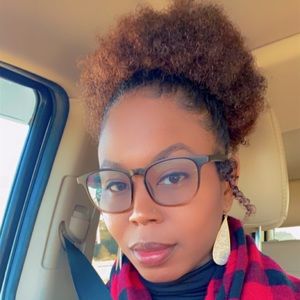 Meet your Posher, Felicia